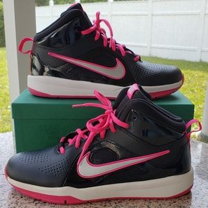 Women's Nike High tops Sz.6.5 Youth
